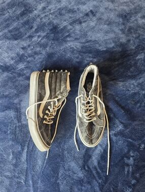 Vans Sk8-Hi Black & White High-Top Sneakers
